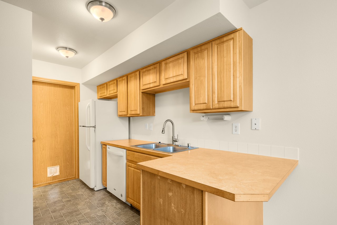 7510 193rd Avenue E Unit: 1&2