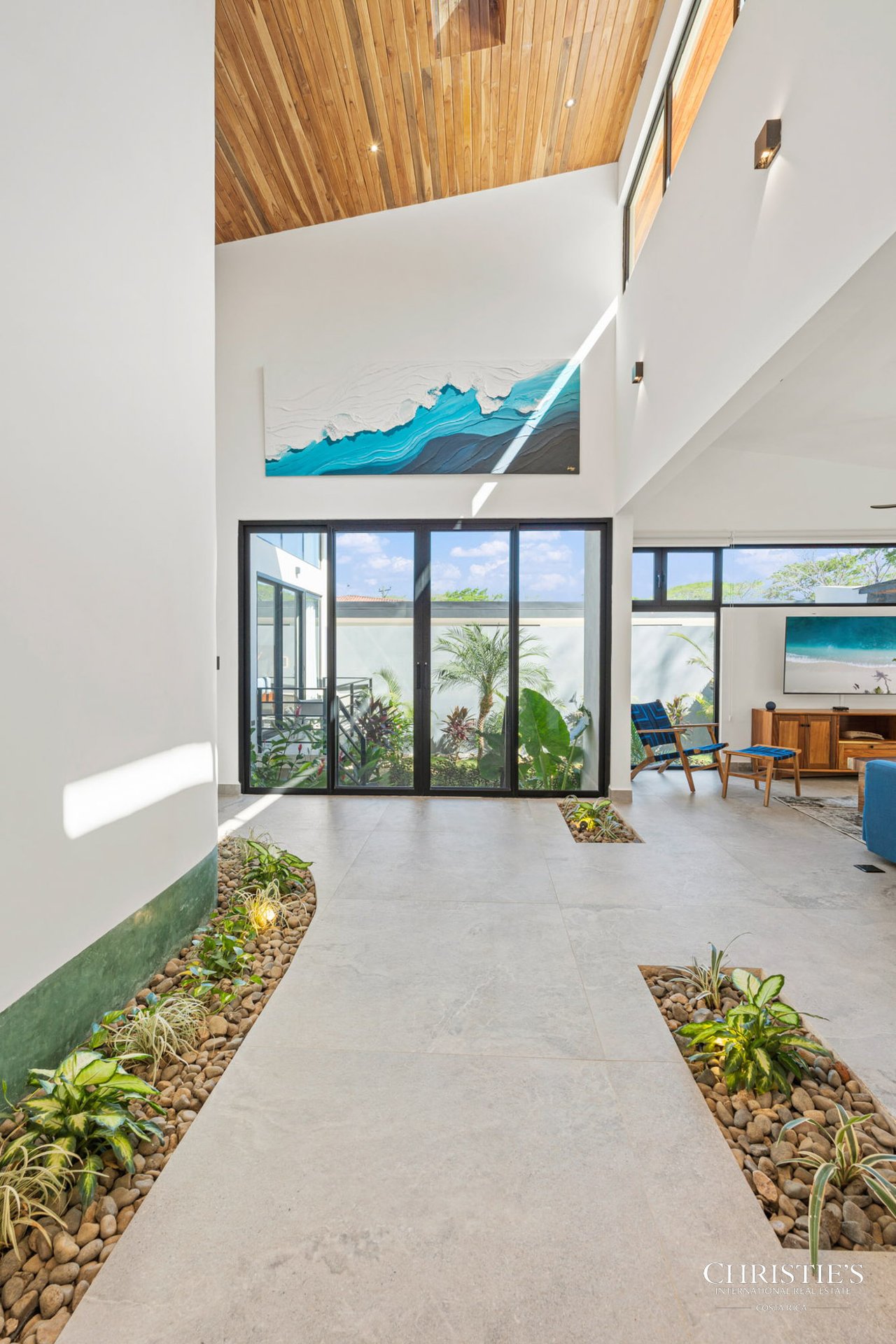 Villa Wahoo a Stunning Beachside Retreat 