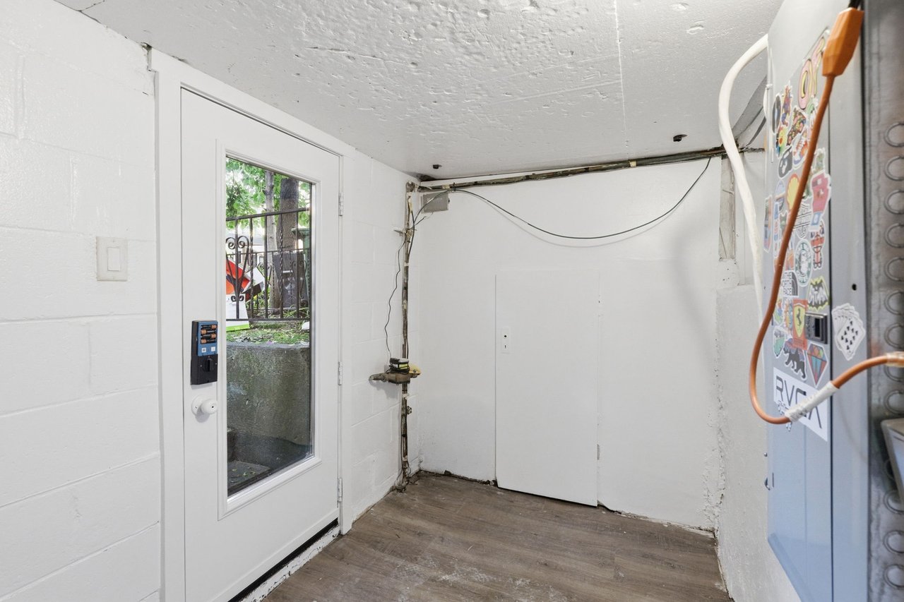 284 Euclid Ave, Basement