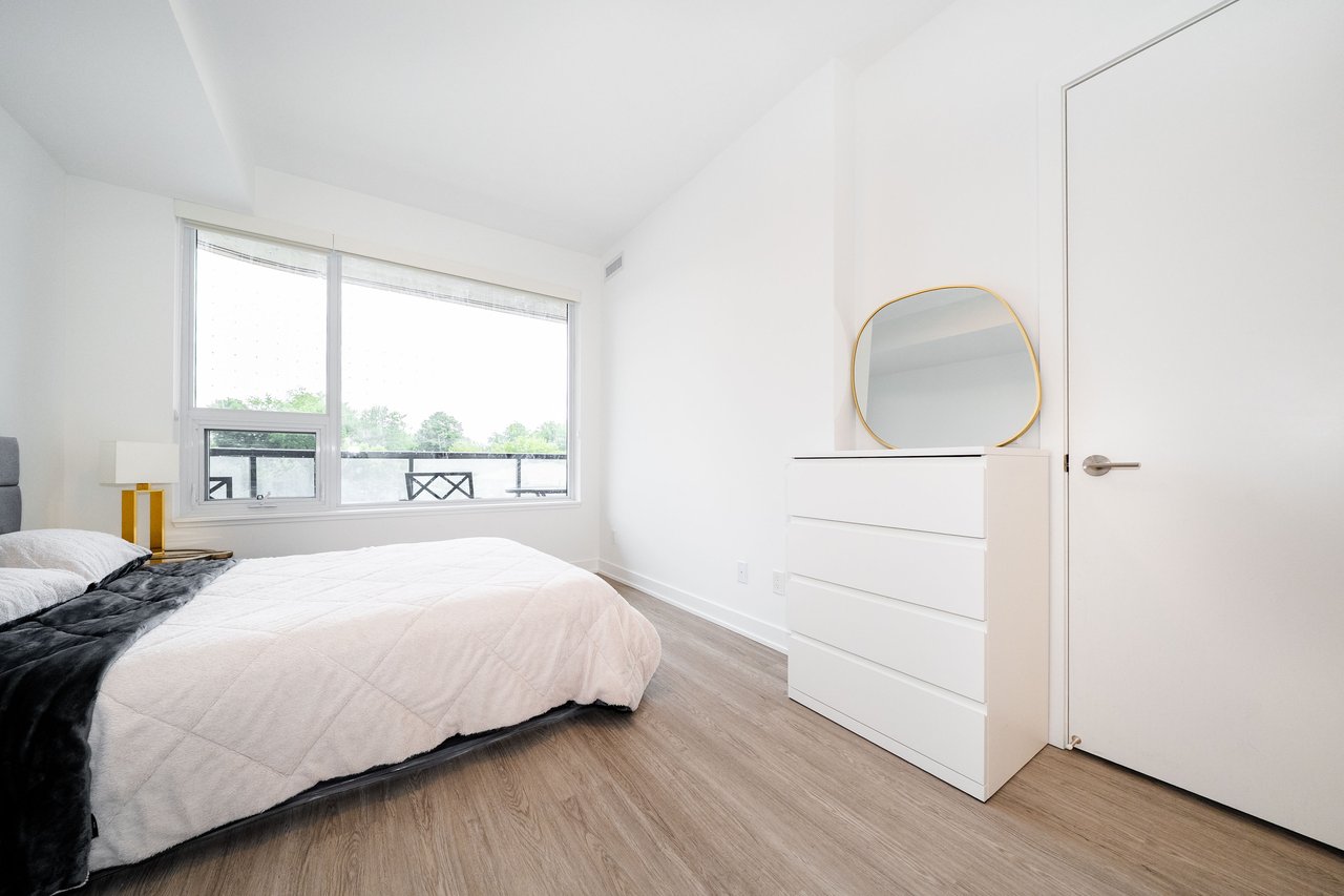 8188 Yonge Street, 235