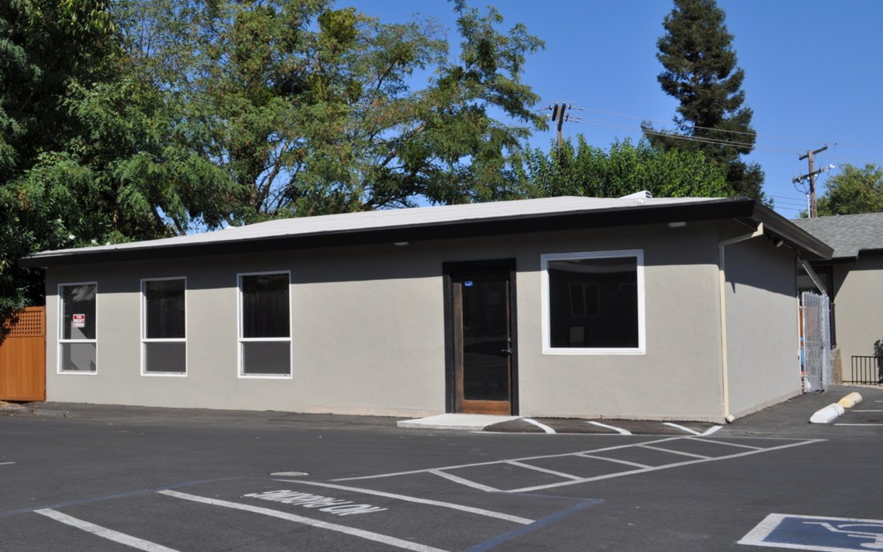Commercial Space Available at Walnut and Fair Oaks Blvd!