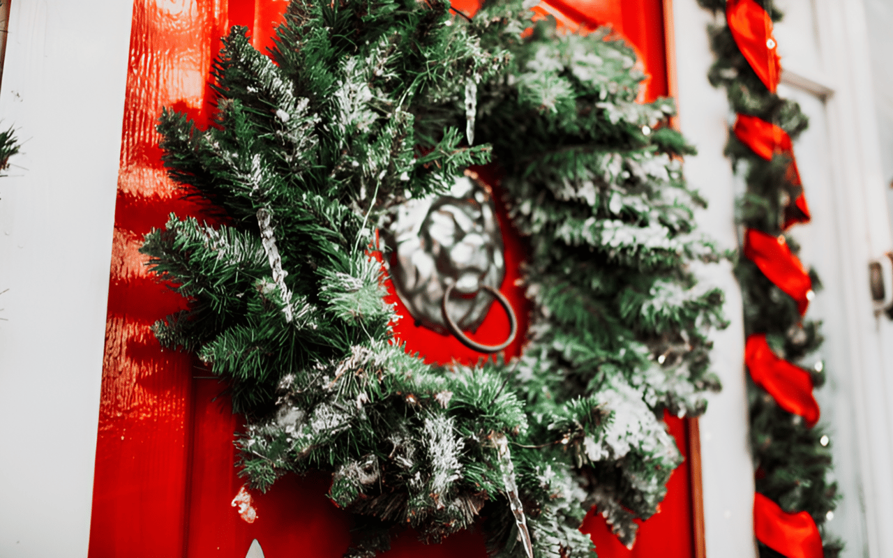 How to Make Your Home Shine: Staging Tips for Year-End Sellers