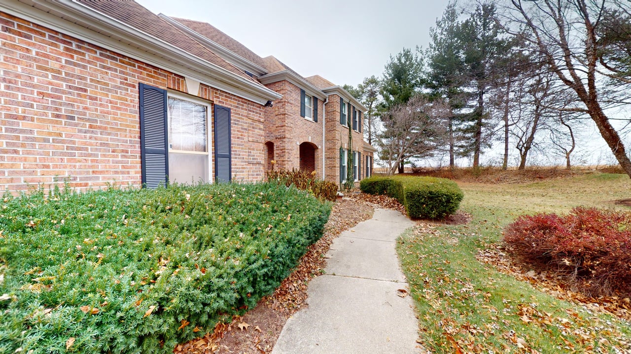 7N108 Hastings Dr 