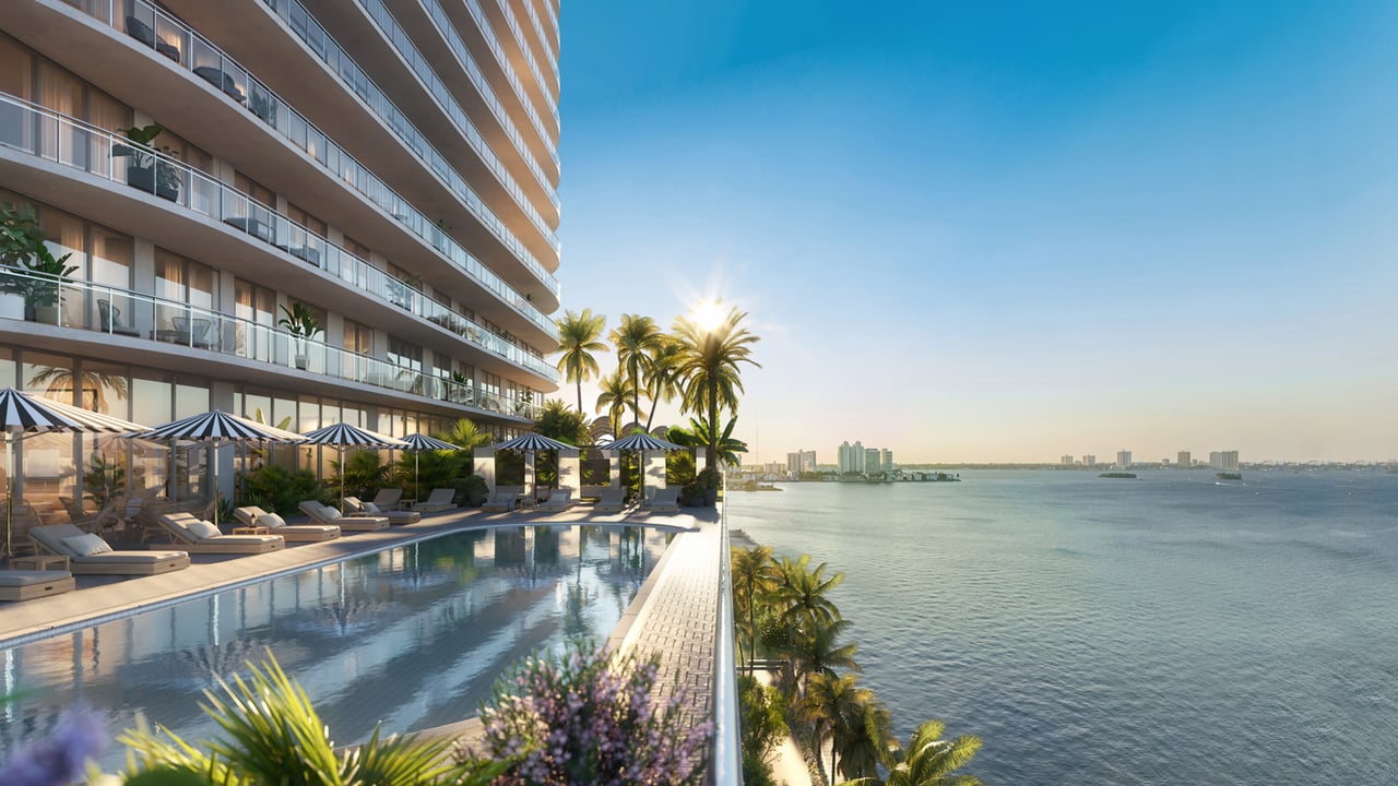 Continuum Club & Residences swimming pool