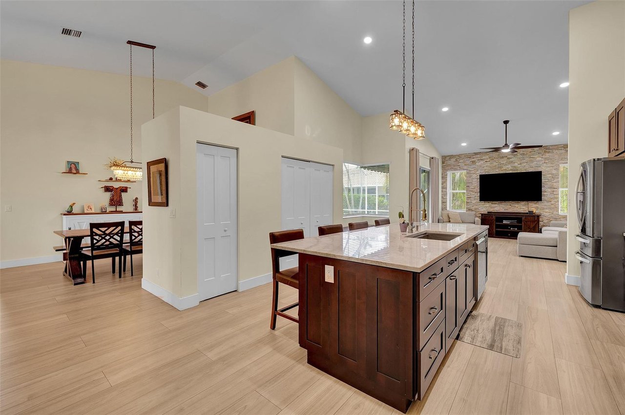 4995 NW 110th Ter CORAL SPRINGS, FL 33076