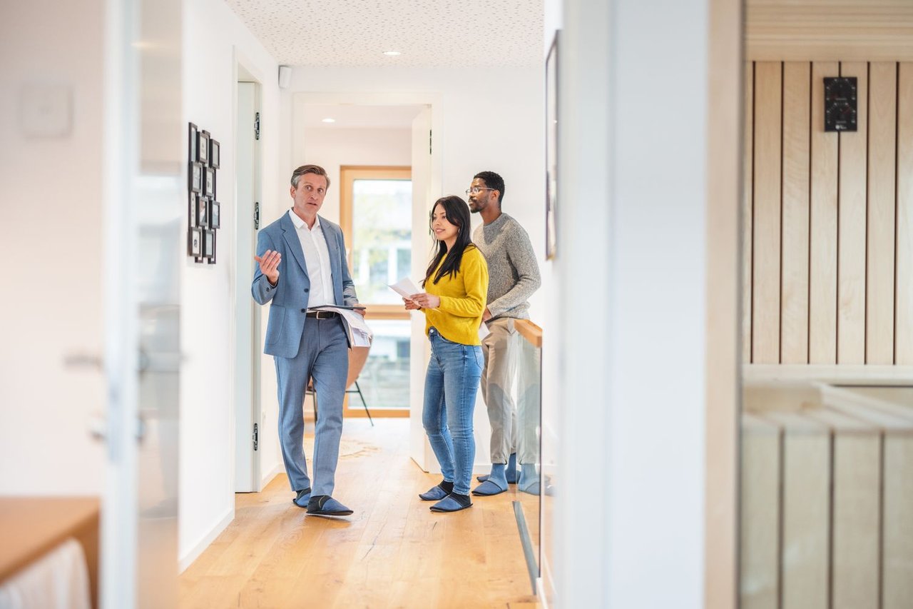 Don’t Just Tour the House—Tour the Block