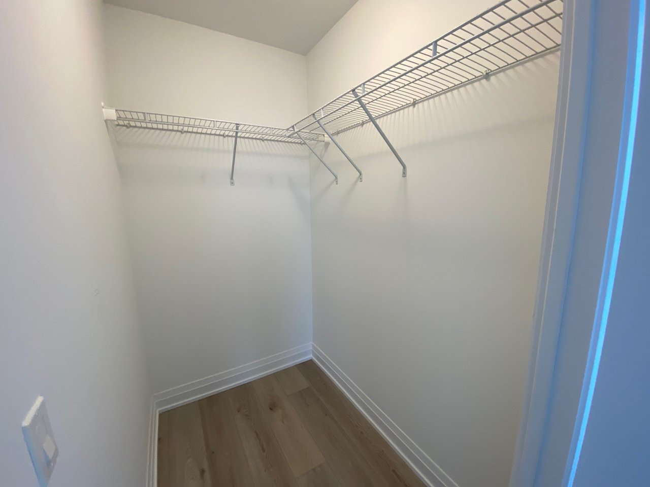 251 Manitoba Street, Toronto Unit: 2208