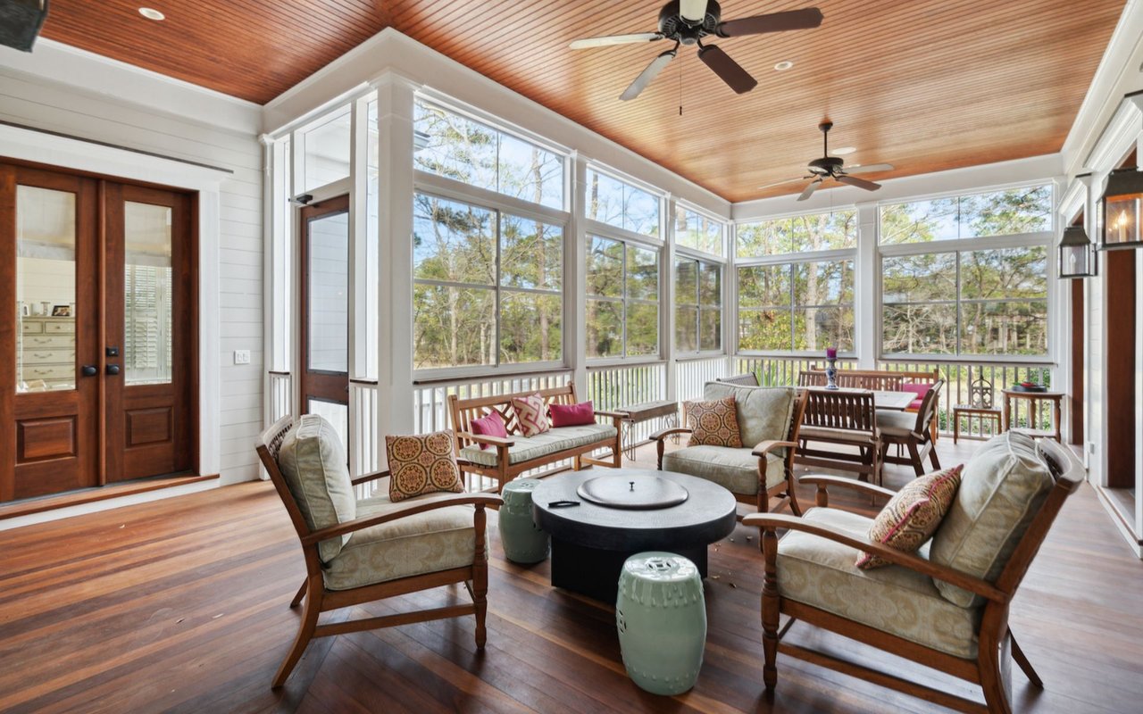 For Sale – Homes with Screened-In Porches
