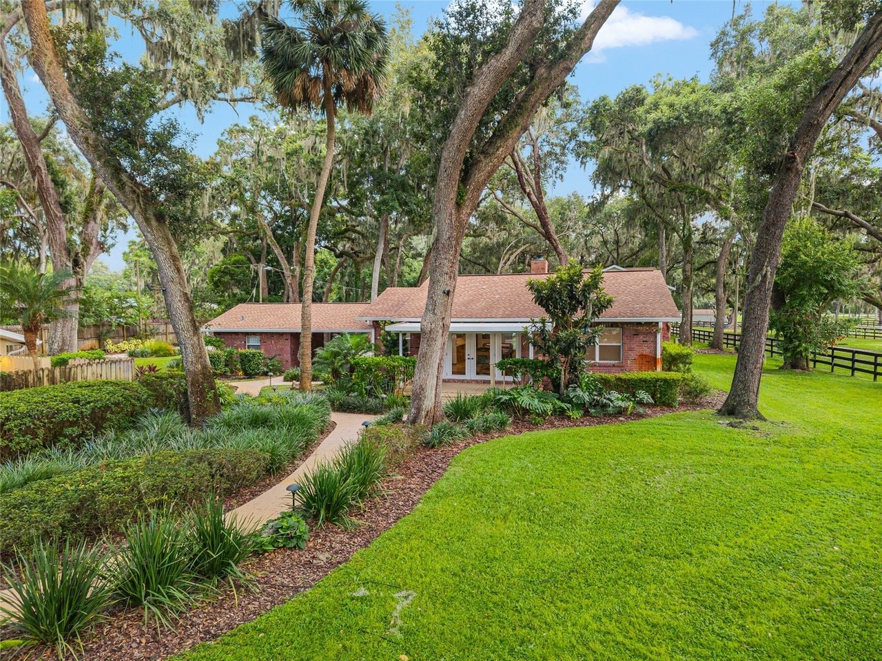 10745 SE Sunset Harbor Rd