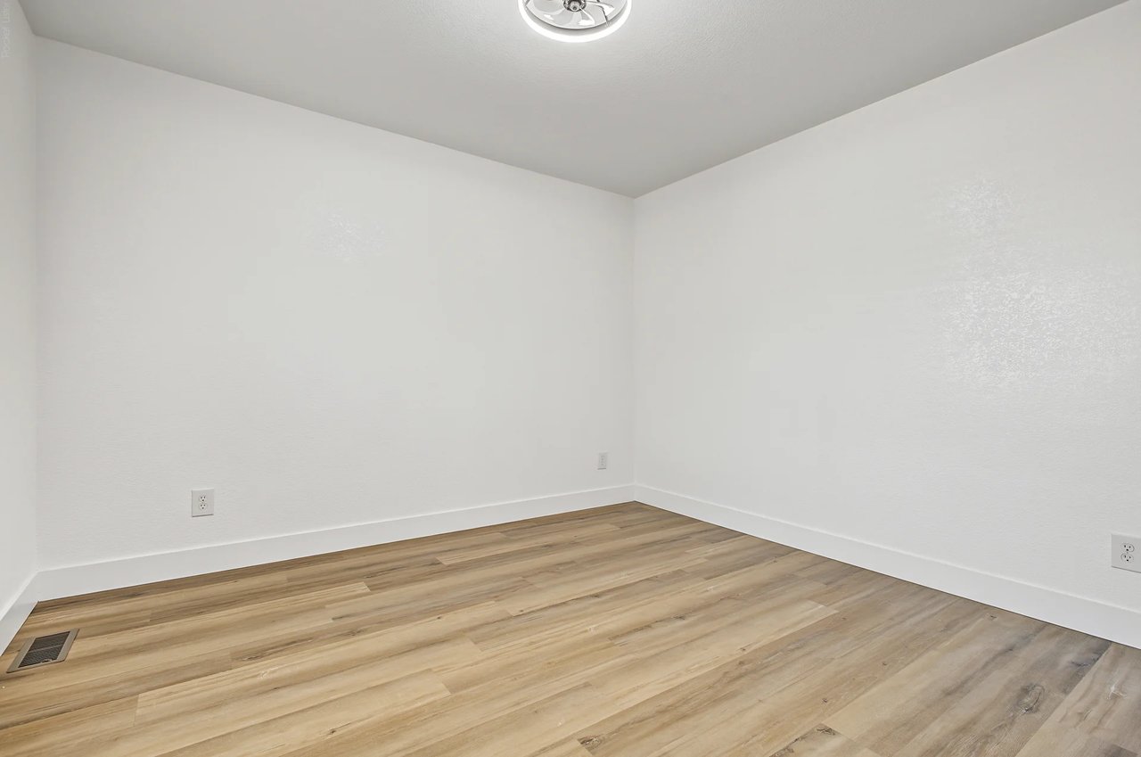 520 W 114th Pl
