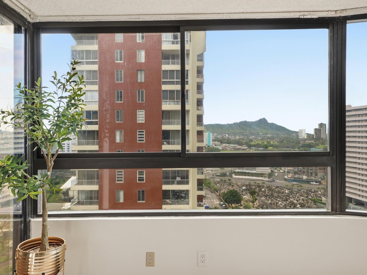 2724 Kahoaloha Lane Unit #1805