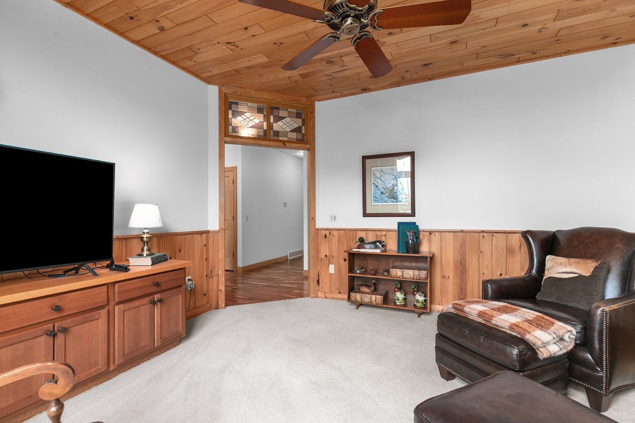 N4725 N Lakeshore Drive