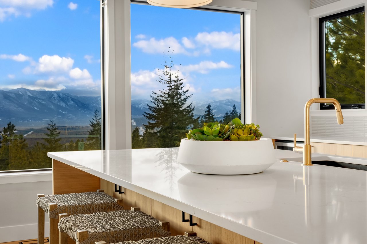 2241 Forest Ridge Drive