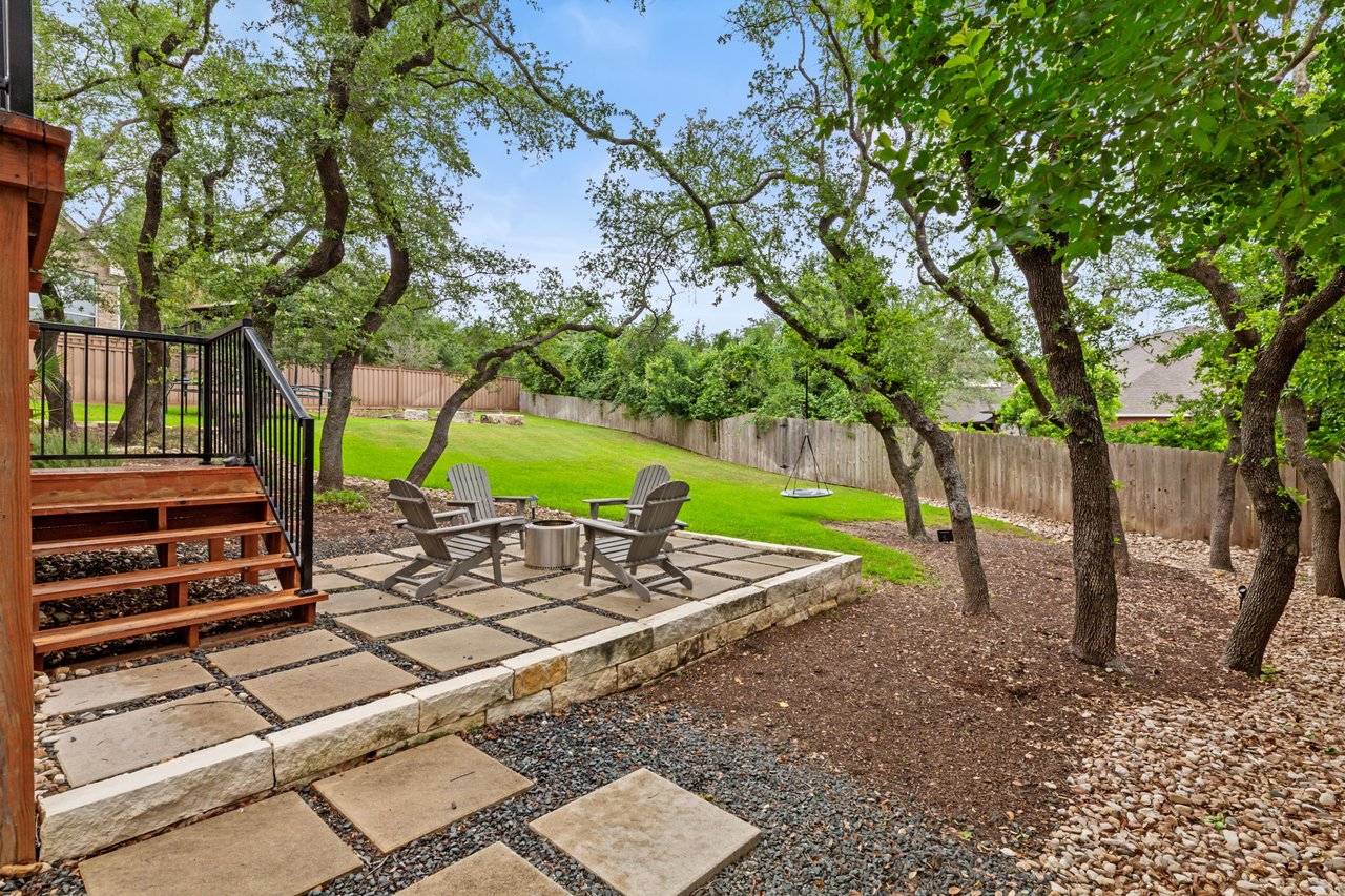 Elegant Cul-de-Sac Retreat in Steiner Ranch with Main-Level Guest Suite