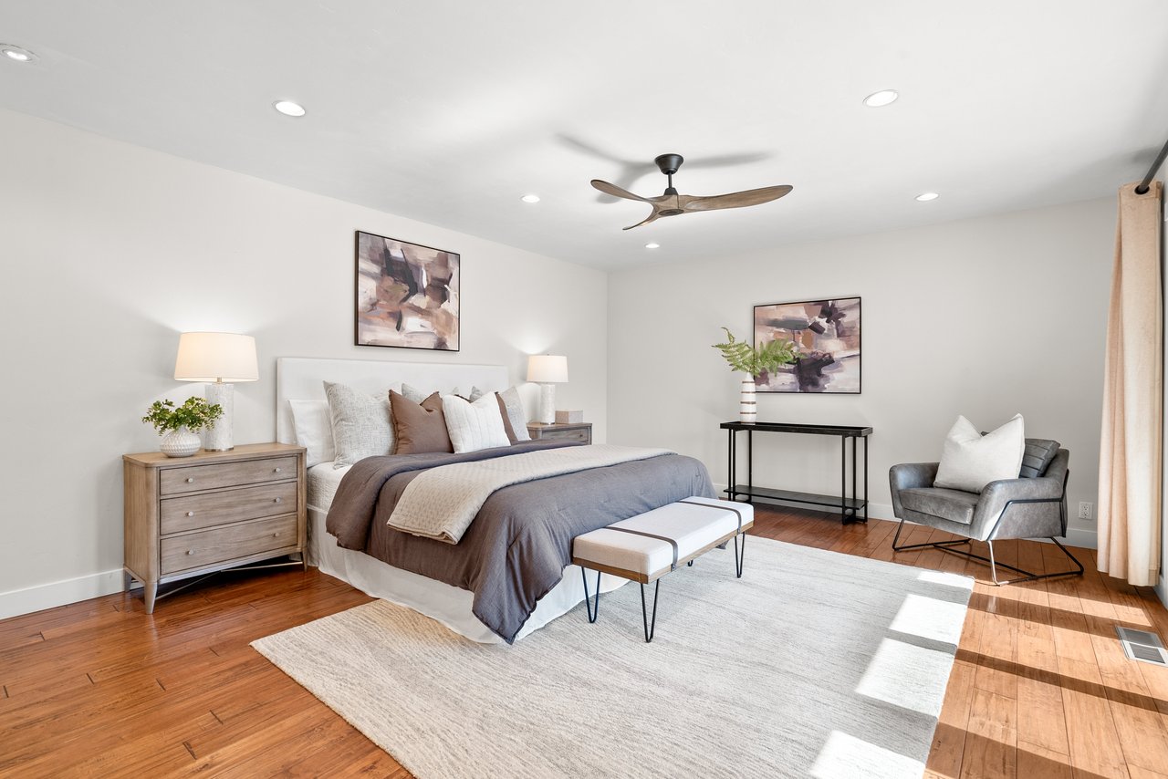 247 Marchmont Dr