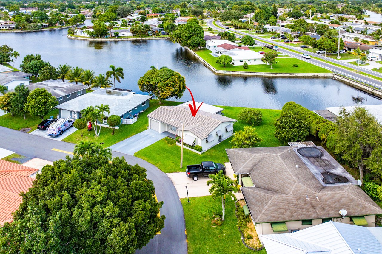 MAINLANDS OF TAMARAC LAKES