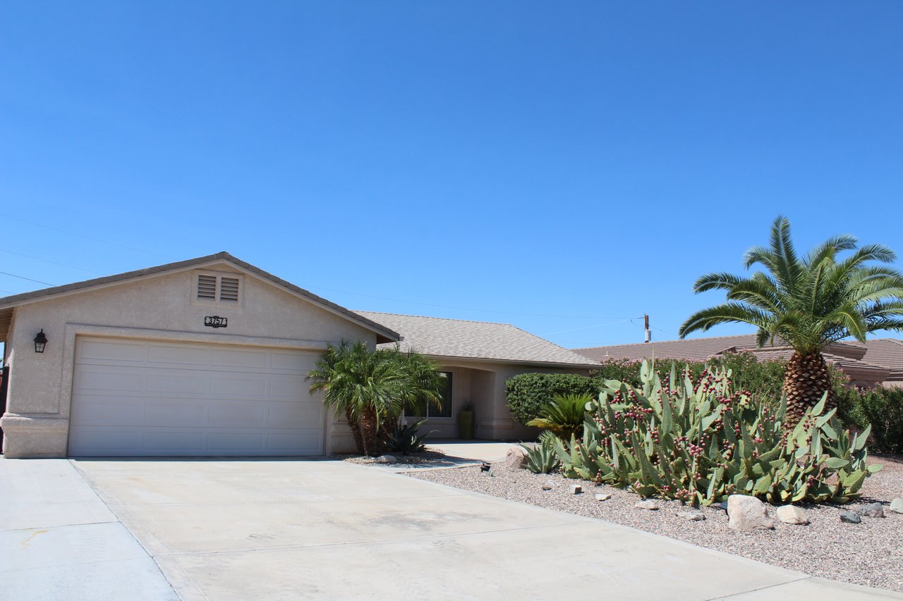 3757 Hiawatha Dr