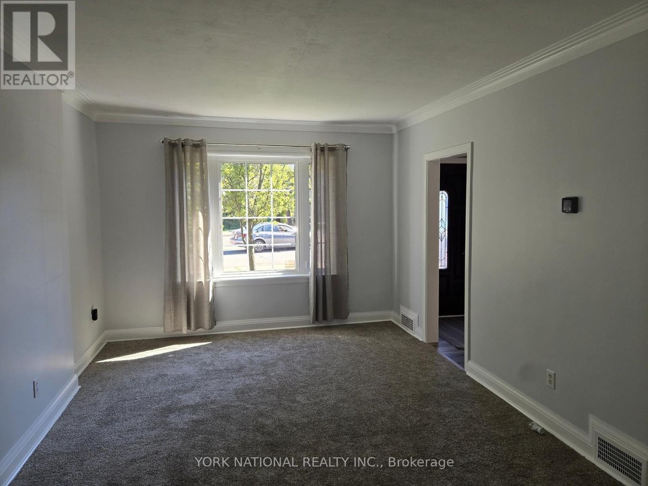 2674 Lake Shore Blvd N