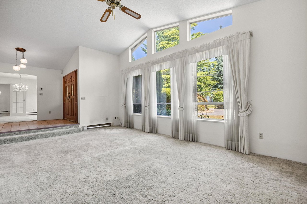 14324 25 Ave