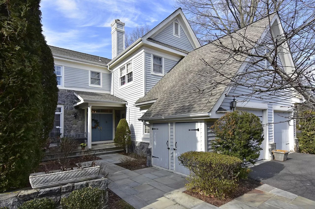 13 Westfield Ln