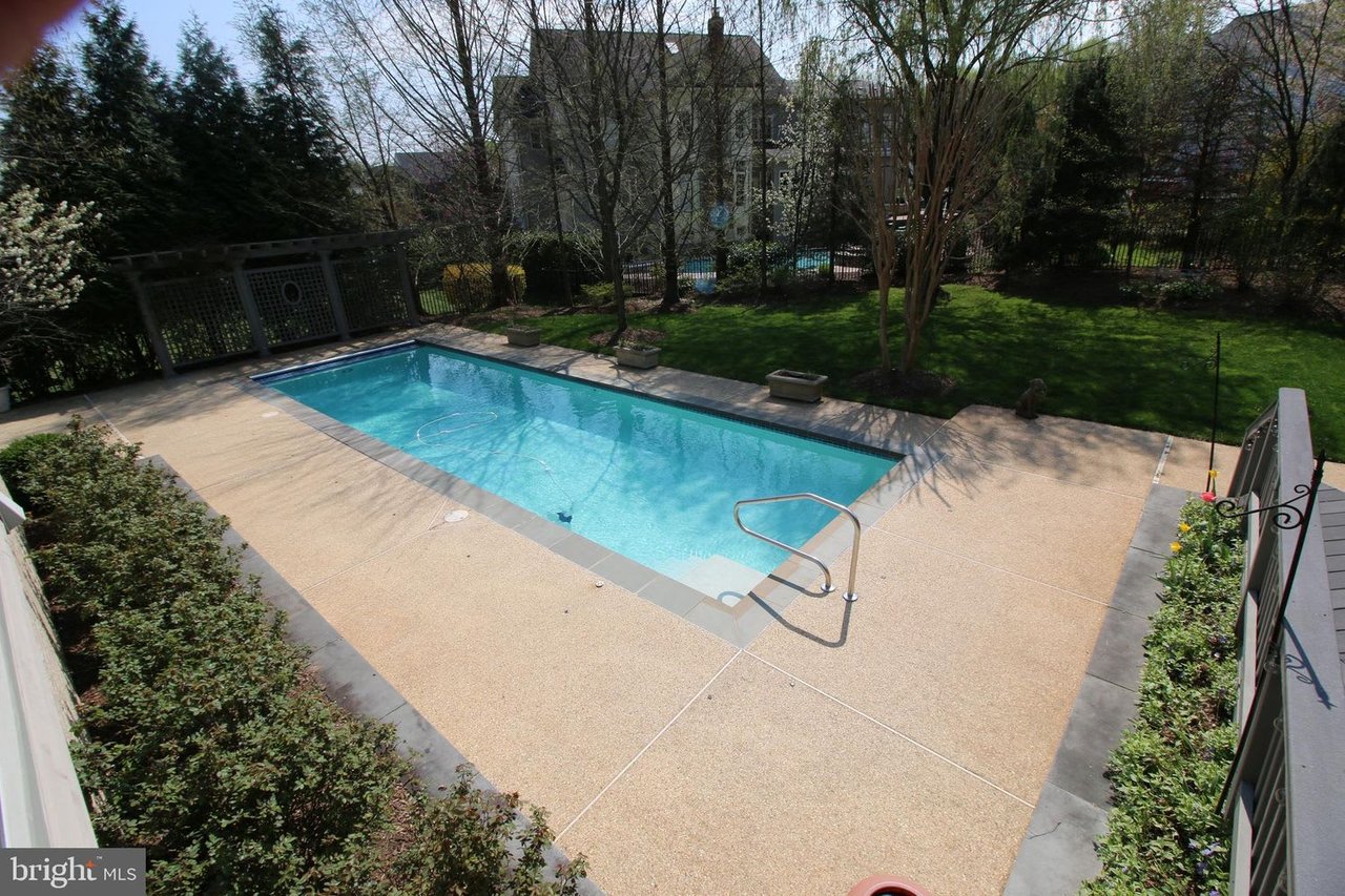 13903 Carlson Farm Dr
