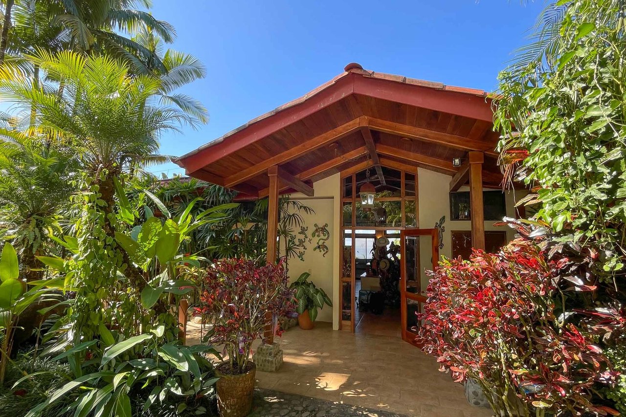 Lush Garden Multi Home Estate, Dominical, Puntarenas