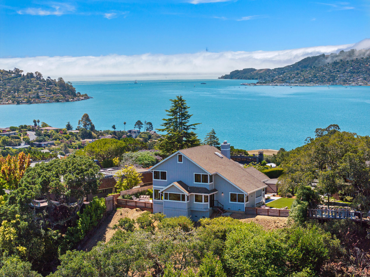 Stylish View Home on a Cul-De-Sac