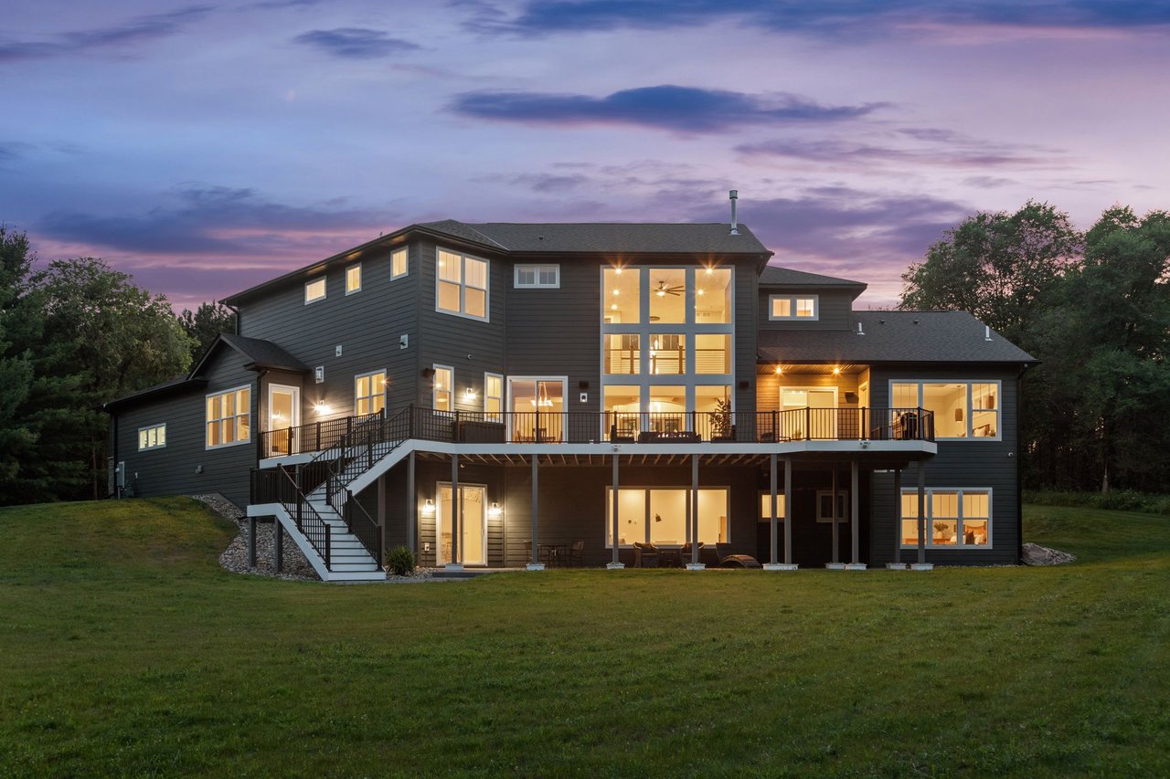 9533 Otchipwe Avenue N