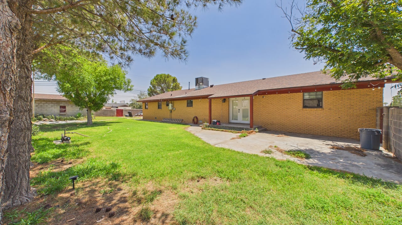 1015 W Normandy Dr