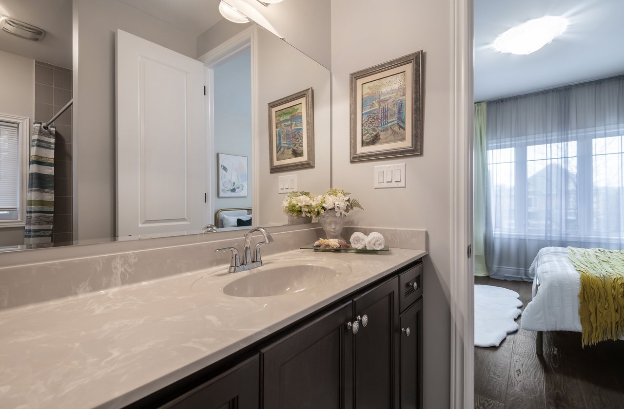 559 Valley Vista Dr