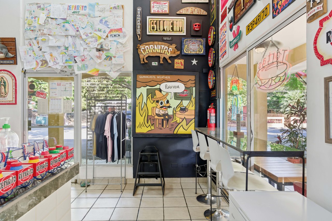 Reparito House | Turnkey Restaurant & Commercial Property for Sale