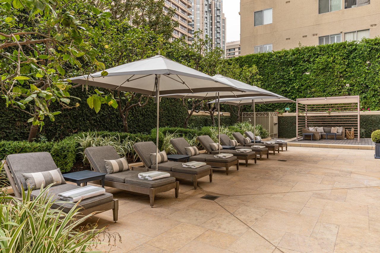 10727 Wilshire Blvd Unit: 1805, Wilshire Corridor