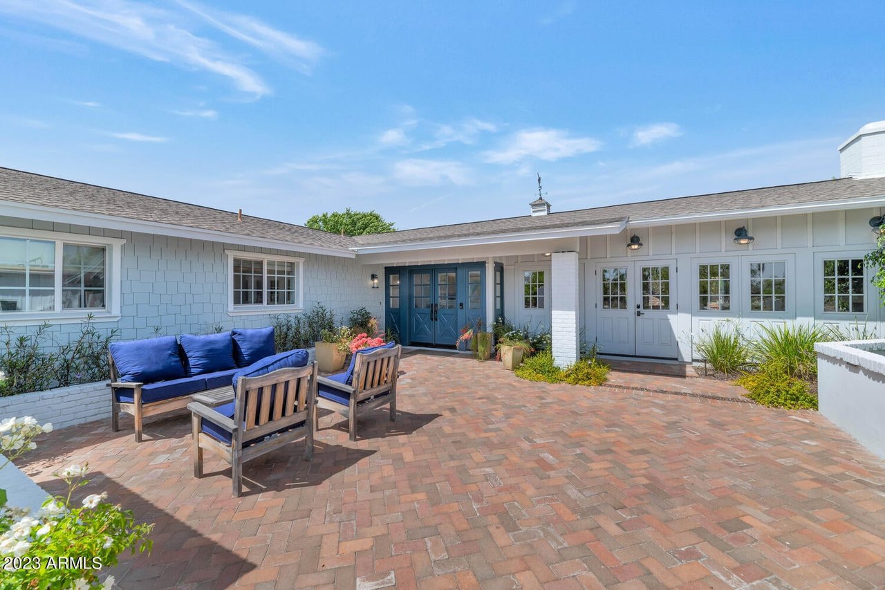 Just Sold: 4474 E Calle Del Norte