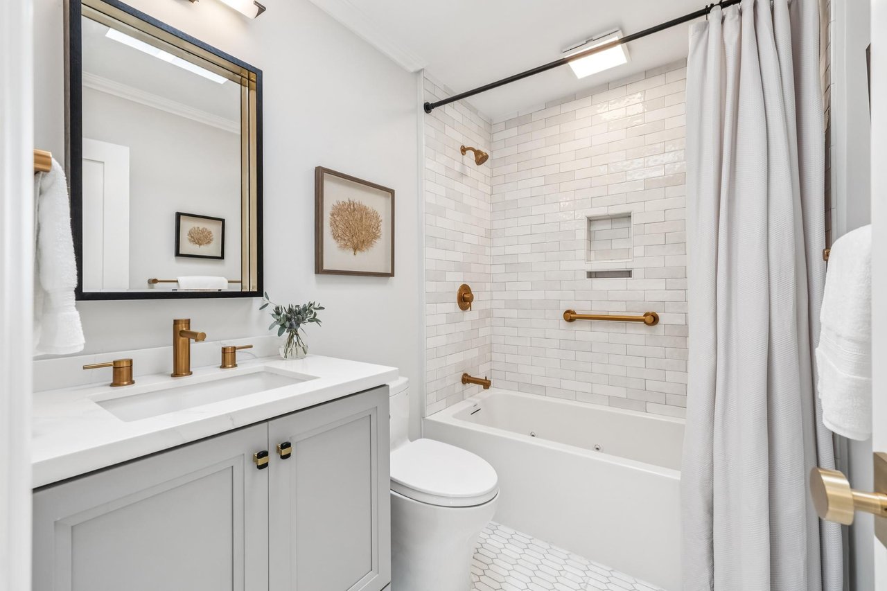 2916 Bayview Drive, Alameda, 94501