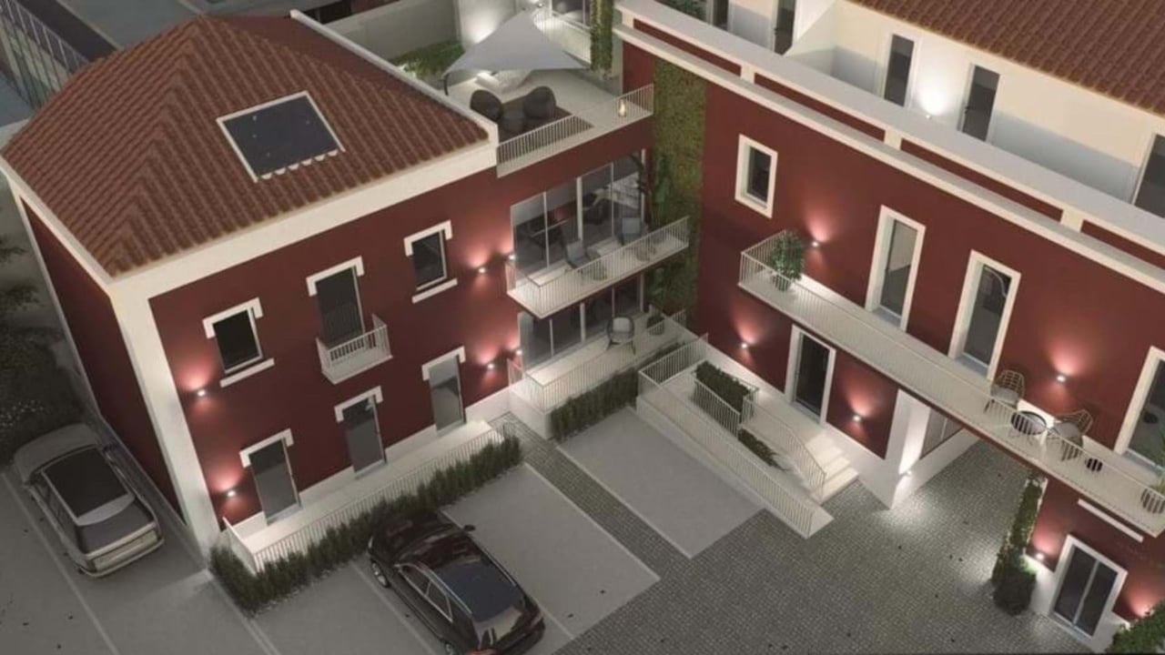 New 4-Bedroom Duplex in Monte Estoril – 280 m² Total Area, 4 Bathrooms & Premium Finishes