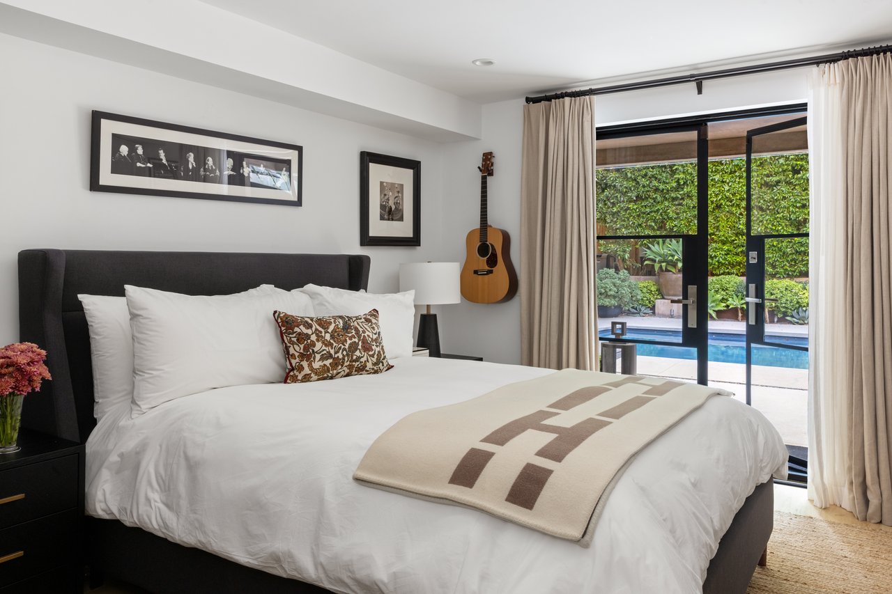 1853 Franklin Canyon Dr, Beverly Hills