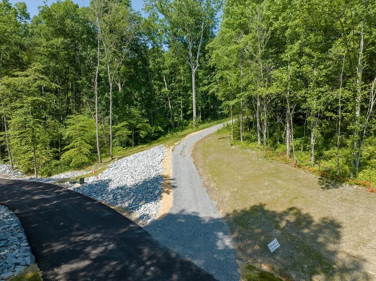 6009 Stone Cliff Ln Tract 1