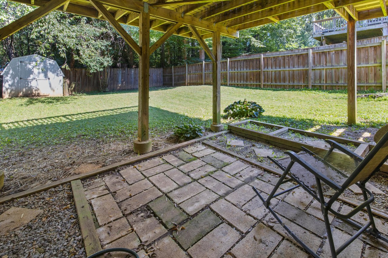 1516 Lodge Pole Court