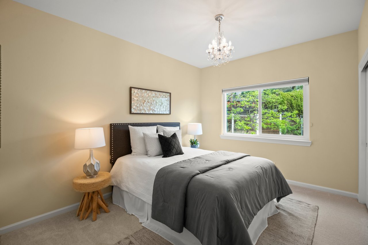 15855 Jackson Oaks Drive