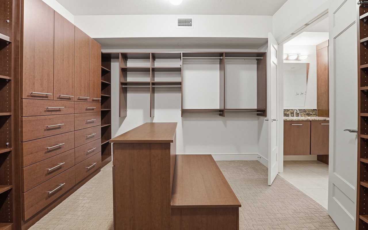 2801 Pennsylvania Ave 105