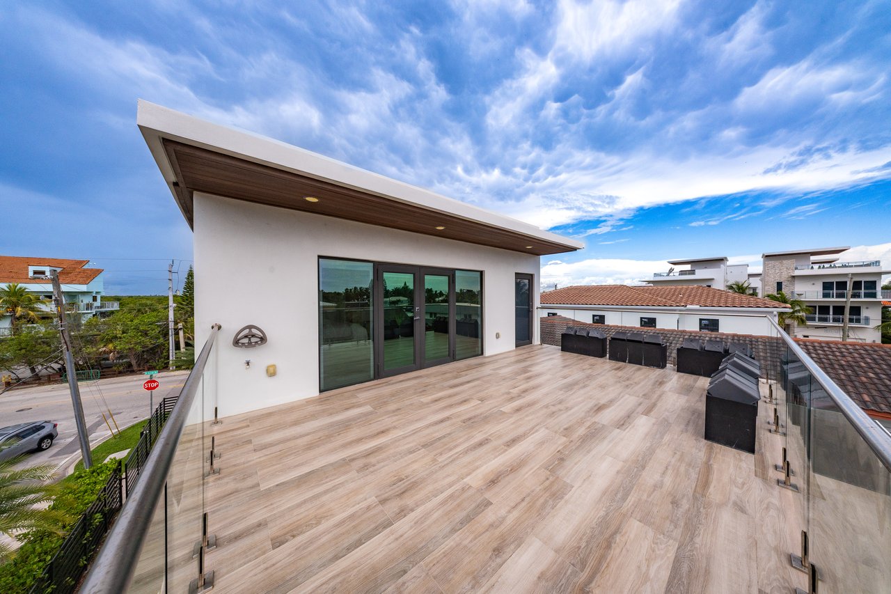 5601 N ocean