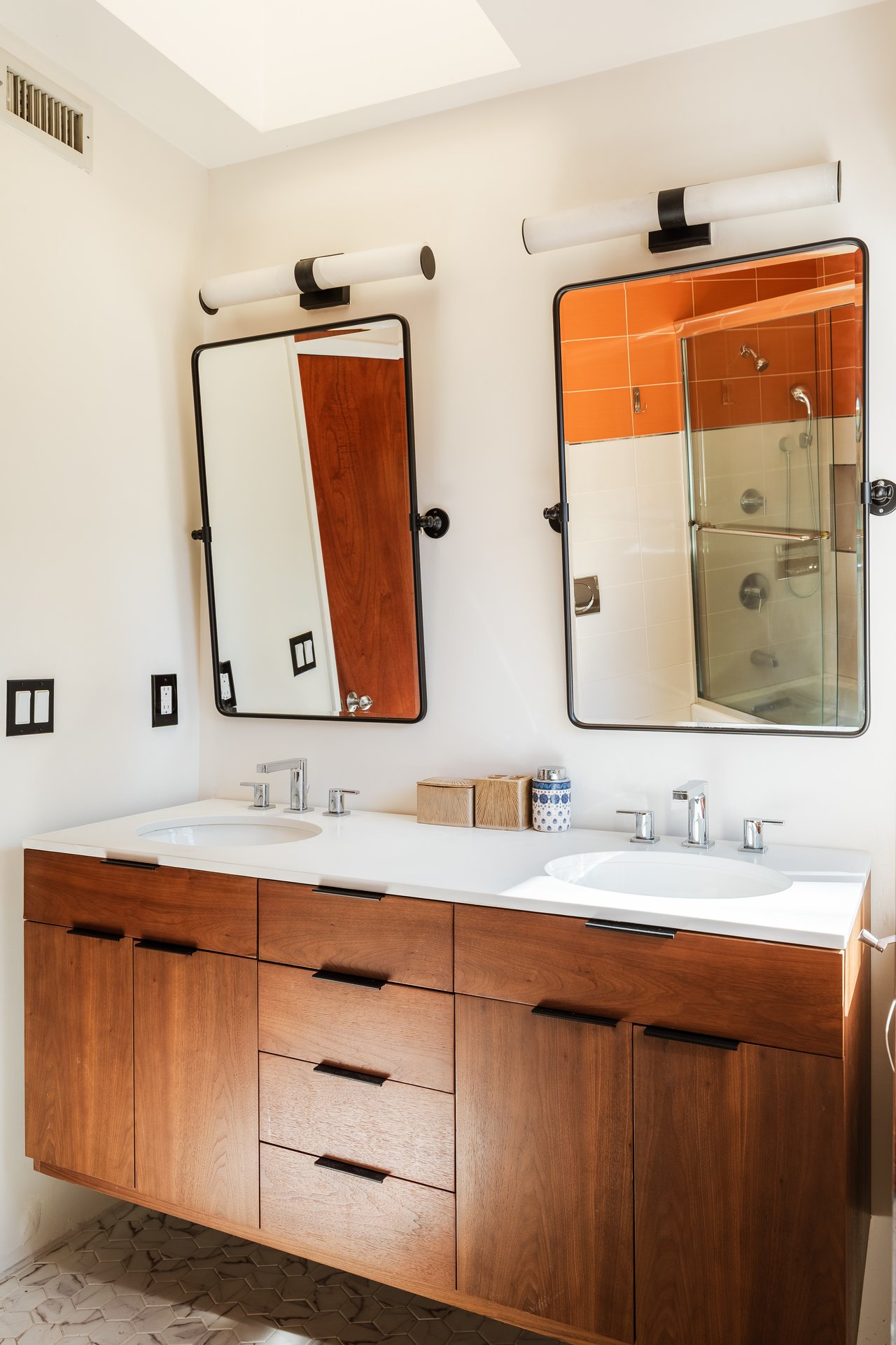 3604 Glenridge Dr, Sherman Oaks 