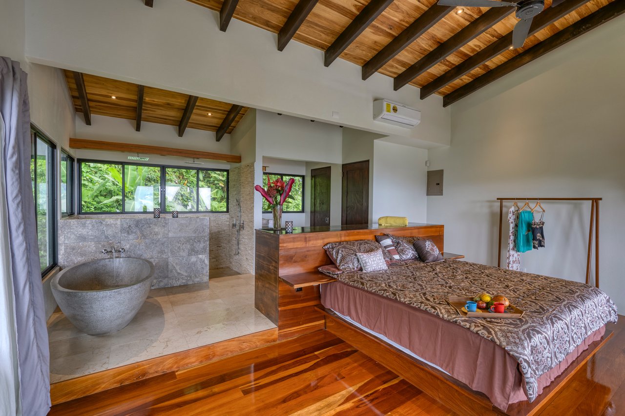 Beauty Villa- Ocean View in Uvita