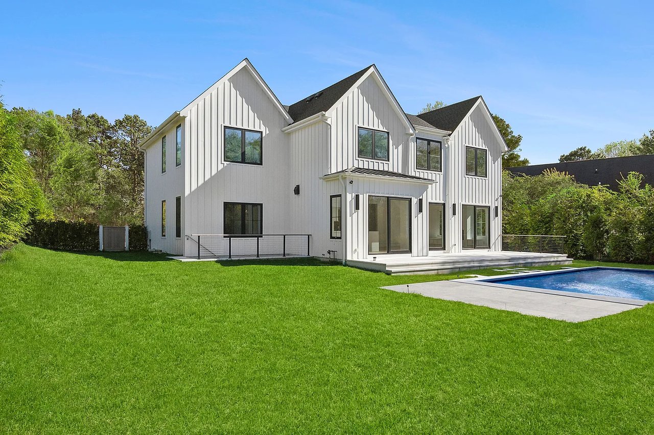 354 Saint Andrews Rd W