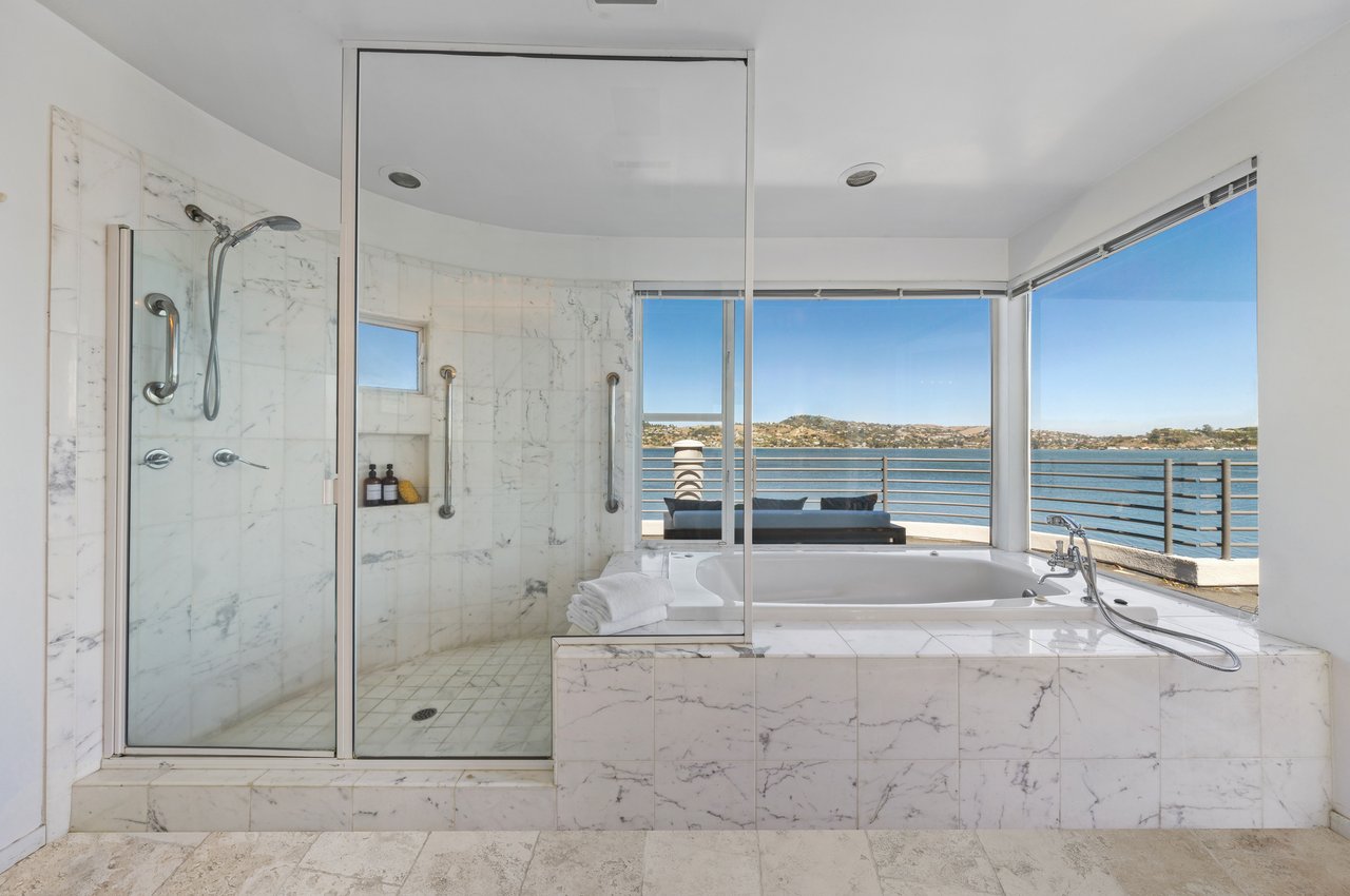 Sweeping Views Across the Bay