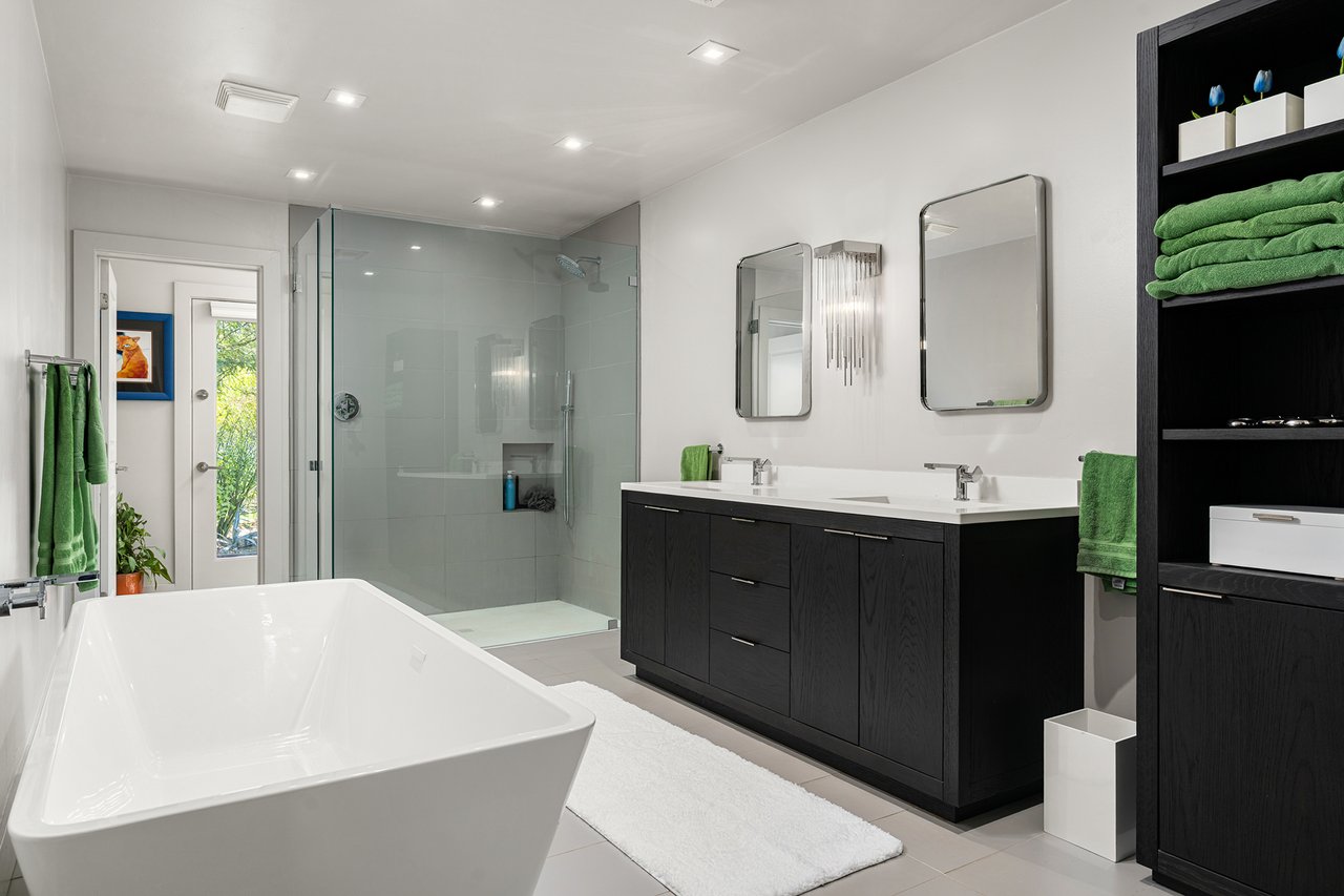 6511 E MONTEROSA Street