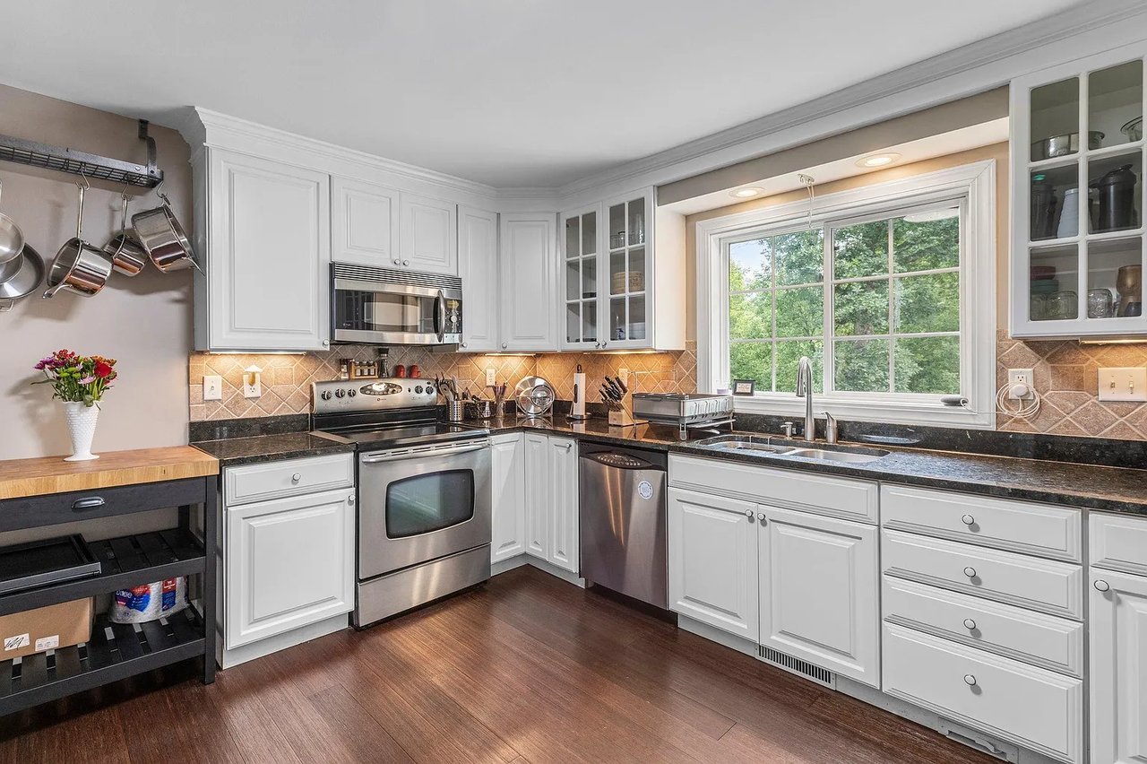 Updated Rambler in the Heart of Minnetonka