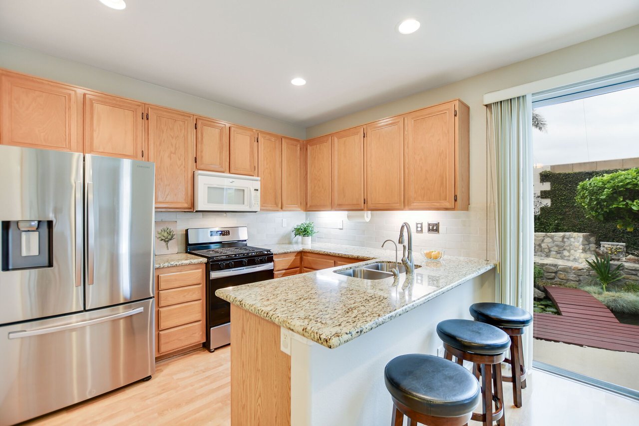 5744 Tamarisk Way