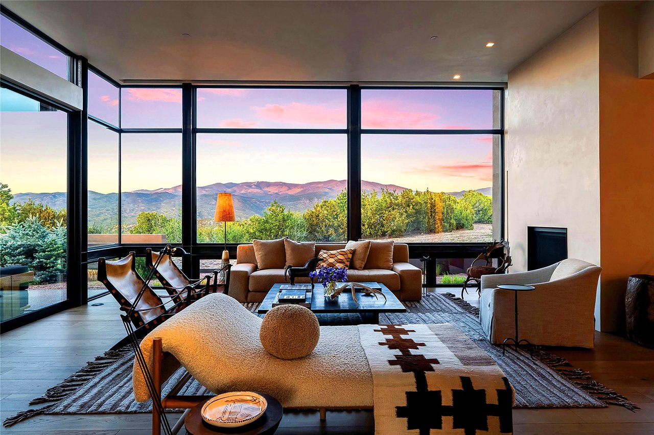 2916 Aspen View