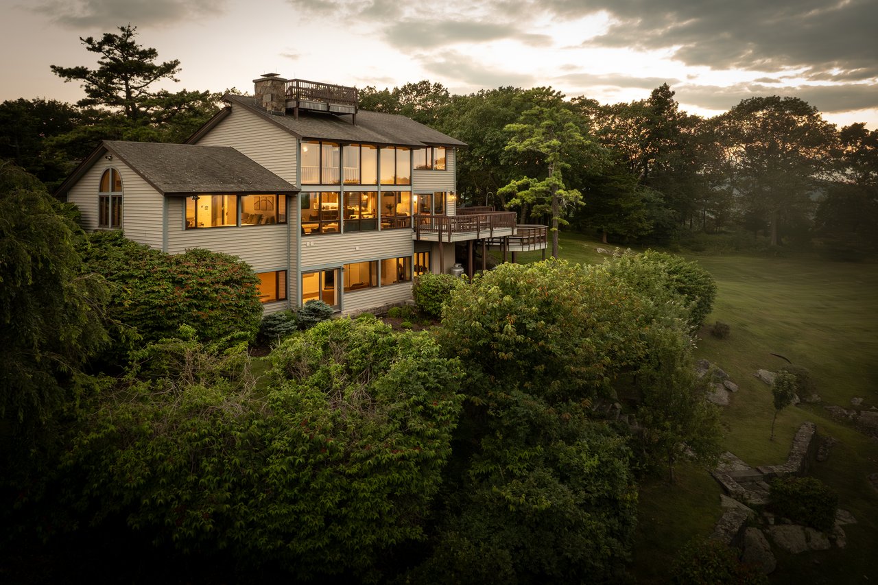 12 Mountain Brook Road